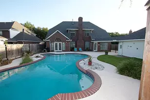 1615 Greenleaf Oaks Dr, Sugar Land, TX 77479 - Photo 17