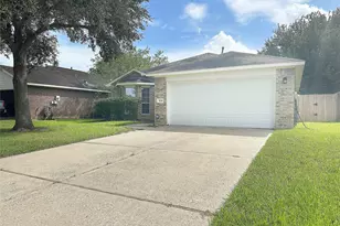 5114 Chasewood Dr, Bacliff, TX 77518 - Photo 3