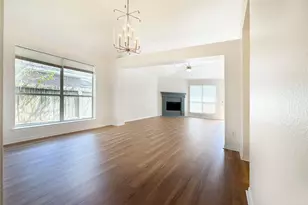 5114 Chasewood Dr, Bacliff, TX 77518 - Photo 5