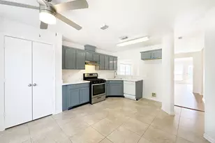 5114 Chasewood Dr, Bacliff, TX 77518 - Photo 11