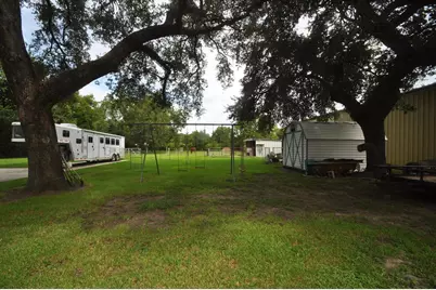 213 E Burress Street, Houston, TX 77022 - Photo 15