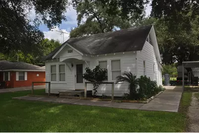 213 E Burress Street, Houston, TX 77022 - Photo 1