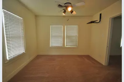213 E Burress Street, Houston, TX 77022 - Photo 7