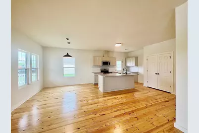 228 N Dixie Street, Brenham, TX 77833 - Photo 5