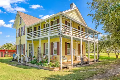 813 Nelson Avenue, Port Bolivar, TX 77650 - Photo 3