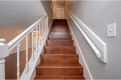 10615 Briar Forest Drive #902, Houston, TX 77042 - Photo 17