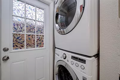 10615 Briar Forest Drive #902, Houston, TX 77042 - Photo 15