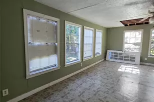 524 N Super St, Houston, TX 77011 - Photo 9