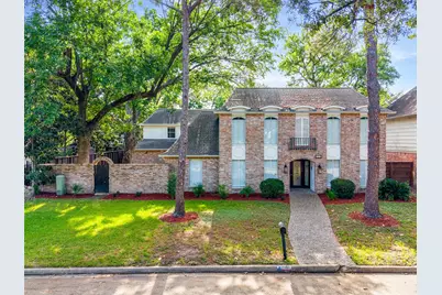 903 Crossroads Drive, Houston, TX 77079 - Photo 1