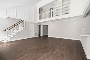 903 Crossroads Dr, Houston, TX 77079 - Photo 7