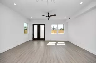 4129 E Toliver St, Houston, TX 77016 - Photo 13