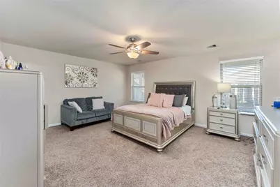 9902 Bezeled Circle Lane, Rosharon, TX 77583 - Photo 17