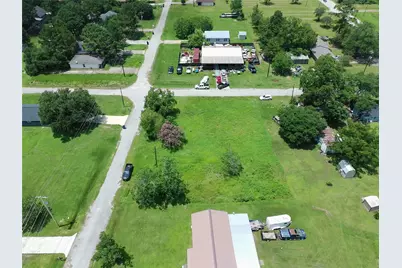 2702 12th Street, Hempstead, TX 77445 - Photo 3