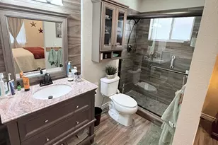 409 N Travis St, Deer Park, TX 77536 - Photo 5