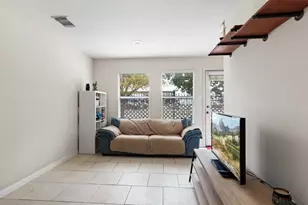 1743 McIlhenny St, Houston, TX 77004 - Photo 3