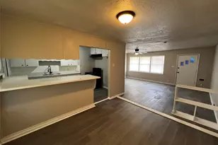 5727 Doolittle Blvd, Houston, TX 77033 - Photo 5