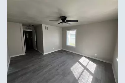 5727 Doolittle Boulevard, Houston, TX 77033 - Photo 7