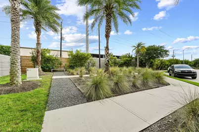 5854 E Post Oak Lane, Houston, TX 77055 - Photo 29