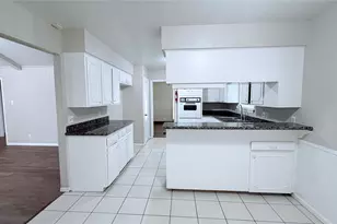 7003 Captain Dr, Houston, TX 77036 - Photo 5