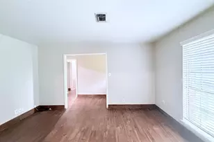 7003 Captain Dr, Houston, TX 77036 - Photo 7