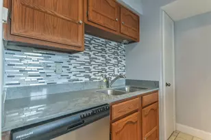 6402 Del Monte Dr, Houston, TX 77057 - Photo 9
