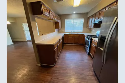 3102 Pebble Lake Drive, Sugar Land, TX 77479 - Photo 9