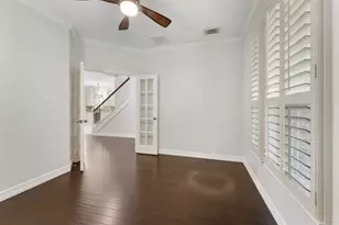 119 S Abram Cir, The Woodlands, TX 77382 - Photo 9
