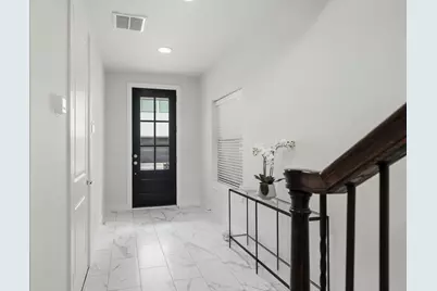 1022 Green Kensington Drive, Houston, TX 77008 - Photo 5