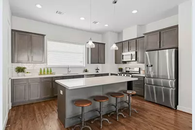 1022 Green Kensington Drive, Houston, TX 77008 - Photo 11