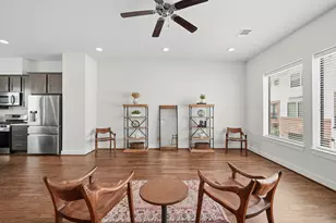 1022 Green Kensington Dr, Houston, TX 77008 - Photo 19