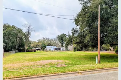 000 Yupon Street, Liberty, TX 77575 - Photo 3