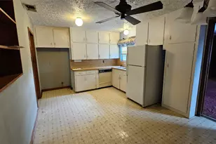 940 Coleman Ave, Pasadena, TX 77506 - Photo 9