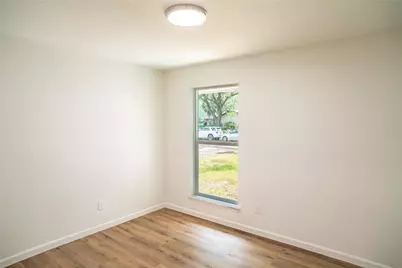 9214 Woodland Oaks Drive, Houston, TX 77040 - Photo 7