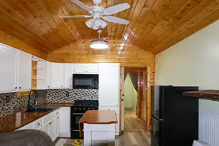 410 Lakeview Dr, Cleveland, TX 77327 - Photo 13