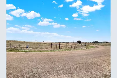 6446 Mensik Road, Schulenburg, TX 78956 - Photo 17