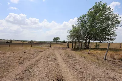 6446 Mensik Road, Schulenburg, TX 78956 - Photo 9