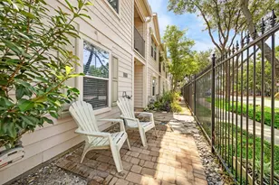 1138 W 25th St, Houston, TX 77008 - Photo 13