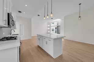 5632 Kiam St, Houston, TX 77007 - Photo 7