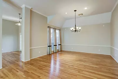 9907 Kemp Forest Drive, Houston, TX 77080 - Photo 3