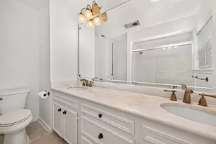 8615 La Fonte St, Houston, TX 77024 - Photo 33