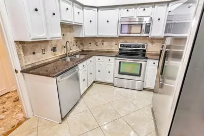 8615 La Fonte Street, Houston, TX 77024 - Photo 13