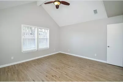 155 April Waters Drive W, Conroe, TX 77356 - Photo 15