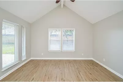 155 April Waters Drive W, Conroe, TX 77356 - Photo 23