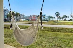 4125 Fiddler Crab Ln, Galveston, TX 77554 - Photo 5