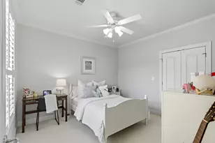 1044 Memorial Village Dr, Houston, TX 77024 - Photo 25