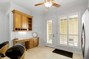 1044 Memorial Village Dr, Houston, TX 77024 - Photo 11