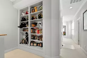 1044 Memorial Village Dr, Houston, TX 77024 - Photo 15