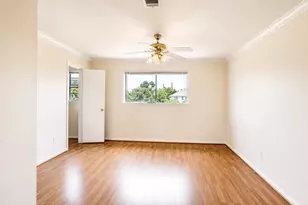8323 Wilcrest Dr, Houston, TX 77072 - Photo 11