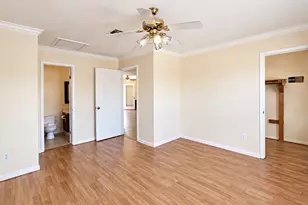8323 Wilcrest Dr, Houston, TX 77072 - Photo 9