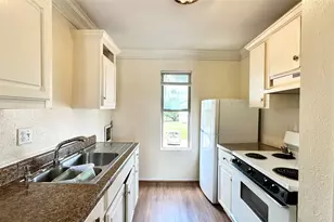 8323 Wilcrest Dr, Houston, TX 77072 - Photo 7